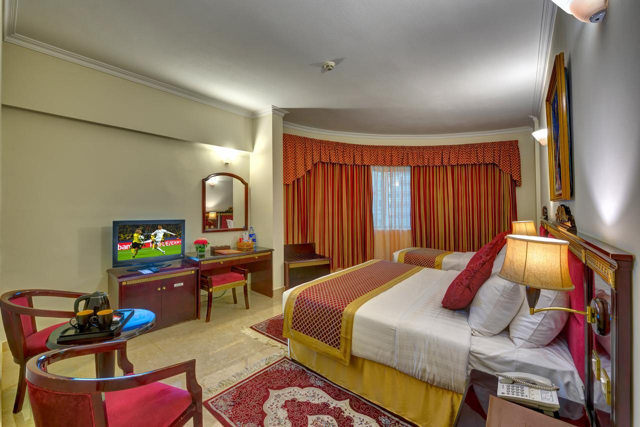 Comfort Inn Hotel Deira Dubai Bagian luar foto